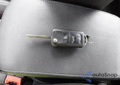 2017 Volkswagen Jetta 1.4T Se из США, поврежденный, VIN 3VWDB7AJ8HM265153